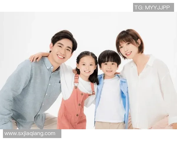 足球明星背后的故事：探寻他们的原生家庭与成长历程